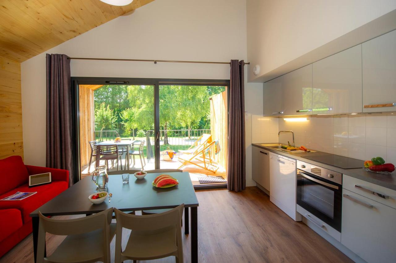 Village De Vacances Les Lambrilles 라바스테드드세로우 외부 사진